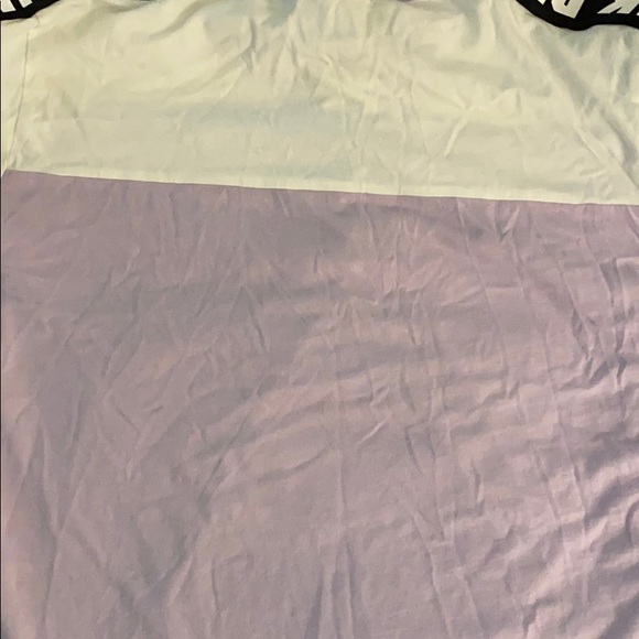 Women’s PINK T-shirt - Picture 3 of 6